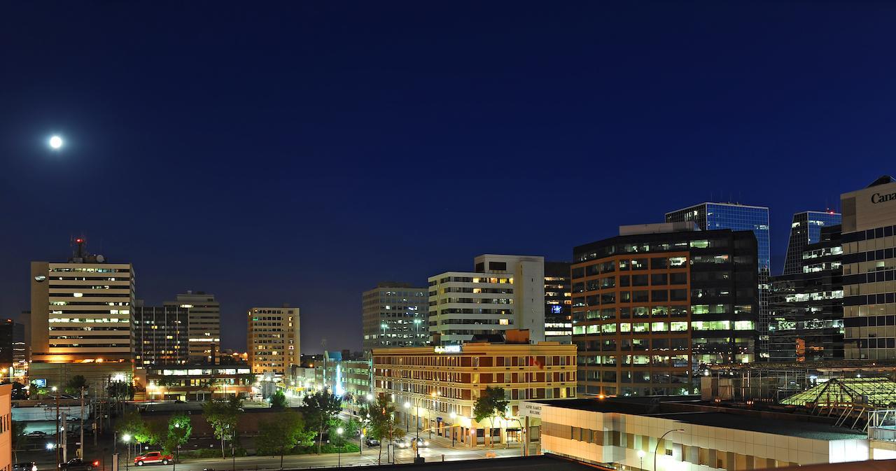 Отель Courtyard By Marriott Regina Downtown Экстерьер фото
